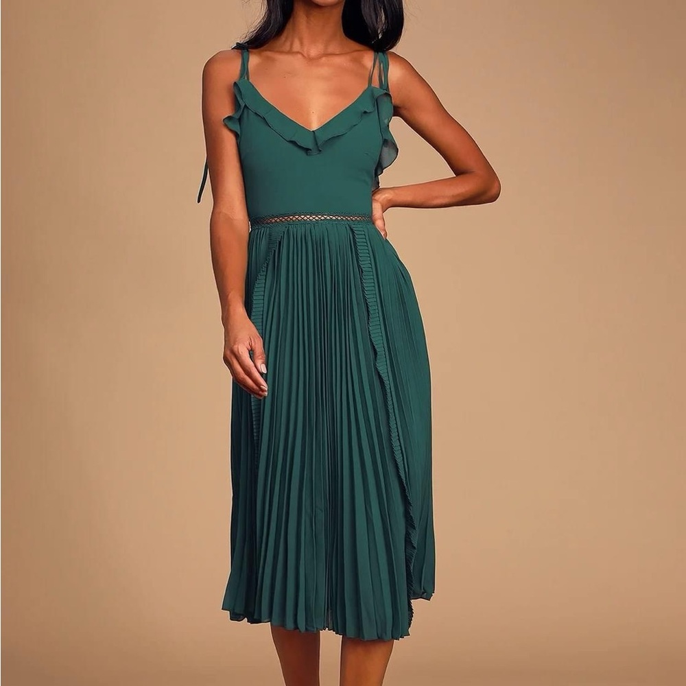 NWT Lulu’s midi dress